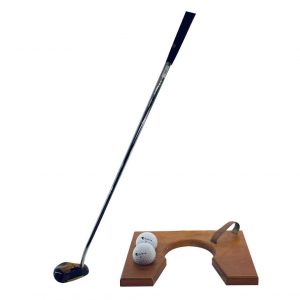 4011 Tailer made wood putter incl. standaard