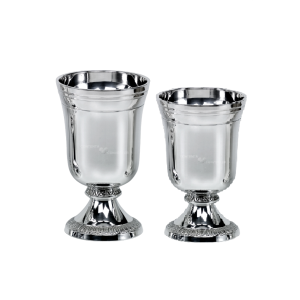 0080 Bekertje op voet verzilverd